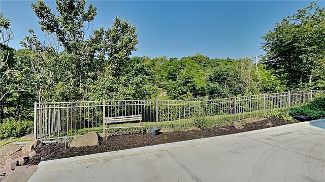3011 Meyeridge Rd, Shaler, PA 15209 - view of patio / terrace