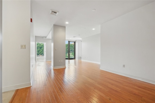 151 Fort Pitt Blvd Unit 1403, Downtown Pgh, PA 15222 - unfurnished room with light wood-style flooring and recessed lighting