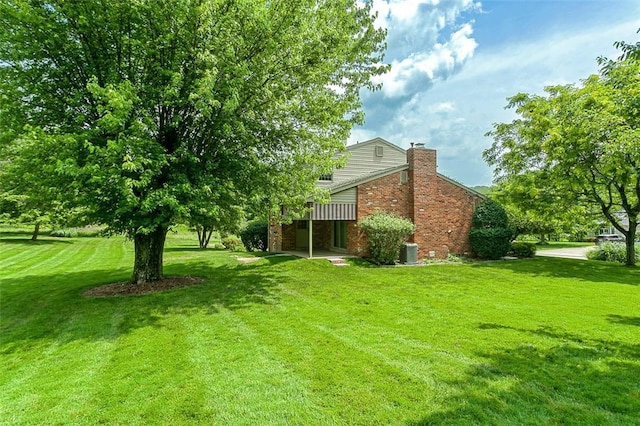 4032 Sardis Rd, Murrysville, PA 15668 - view of grassy yard
