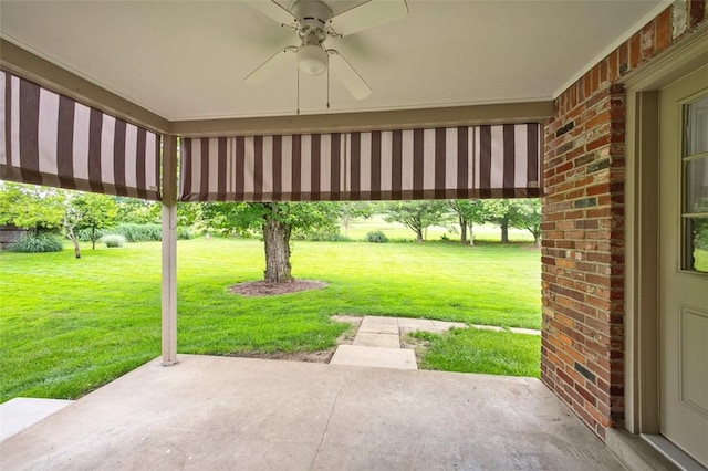 4032 Sardis Rd, Murrysville, PA 15668 - view of patio featuring a ceiling fan