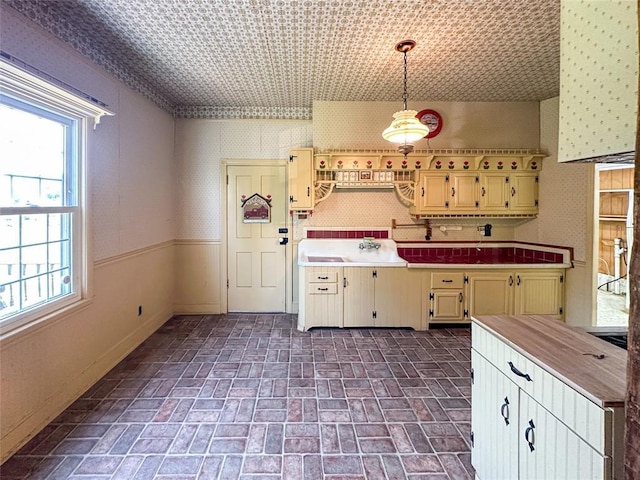 21380 S Center Rd, Spring, PA 16406 - photo 8