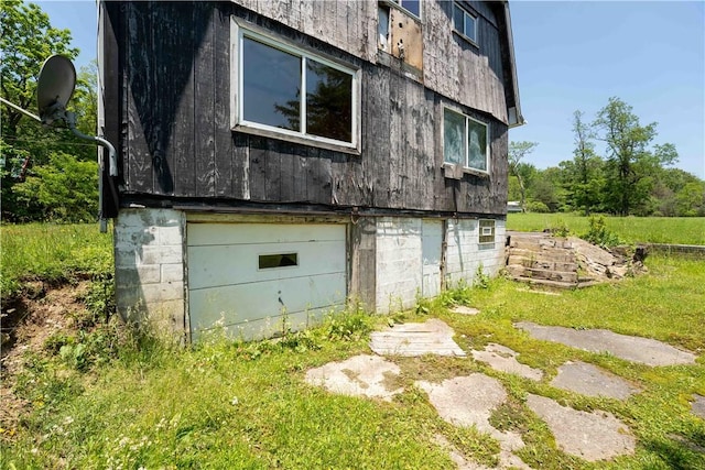 4731 National Pike, Wharton Twp, PA 15459 - view of side of home with a garage