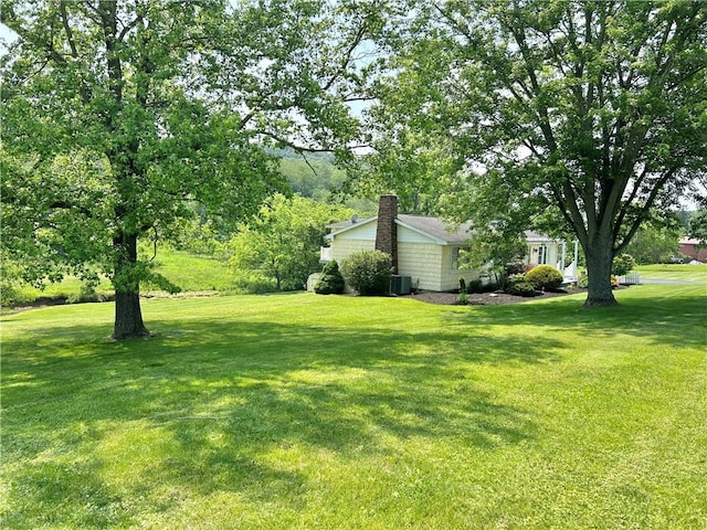 71 Armstrong Dr, Canton Twp, PA 15301 - view of grassy yard