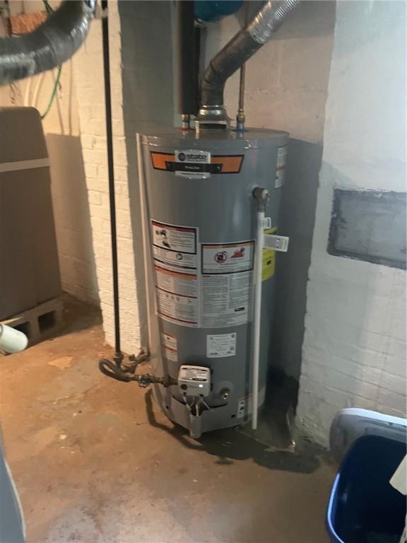 766 6th St, Beaver, PA 15009 - utilities with gas water heater