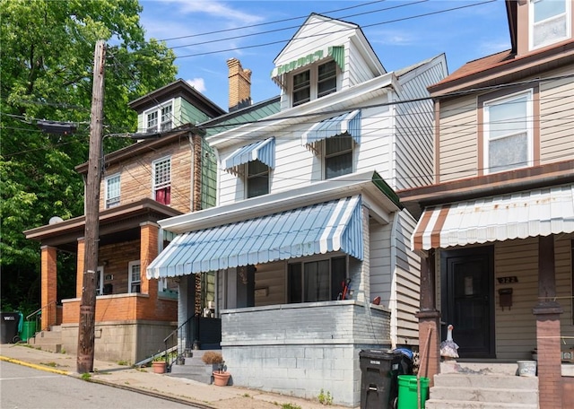324 Linden Ave, Sharpsburg, PA 15215 - american foursquare style home with entry steps