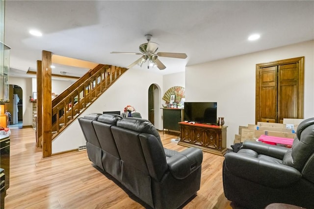324 Linden Ave, Sharpsburg, PA 15215 - living room featuring ceiling fan, light wood-style flooring, arched walkways, and recessed lighting