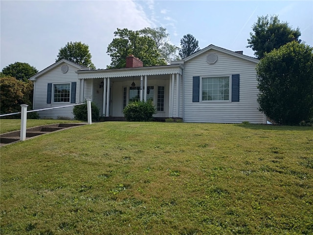 112 Columbia Ave, Greenville Boro Mer, PA 16125 - single story home featuring a chimney and a front yard