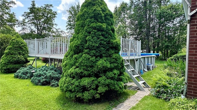 2231 Dellenbaugh Rd, Frazer, PA 15084 - view of grassy yard with an outdoor pool