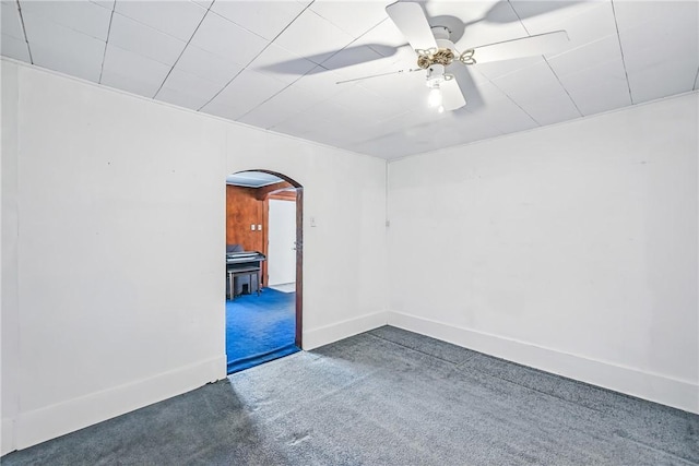 816 Wheatland Rd, Shenango Twp Mer, PA 16159 - spare room featuring arched walkways, carpet flooring, and a ceiling fan
