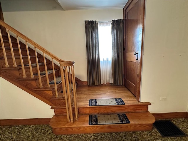 11637 State Route 85, Rayburn Twp, PA 16201 - entryway with stairs