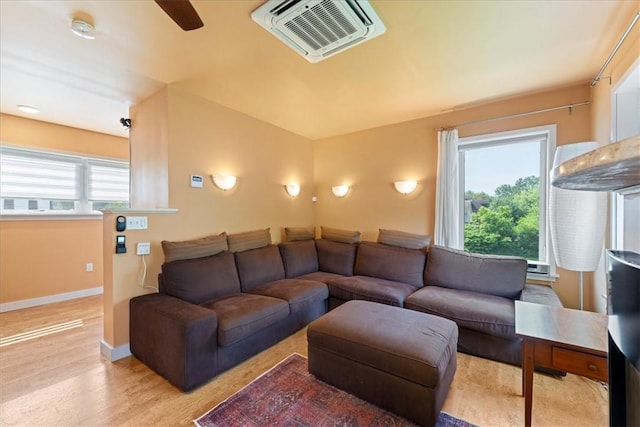 548 Penn St, Verona, PA 15147 - living area with wood finished floors and ceiling fan