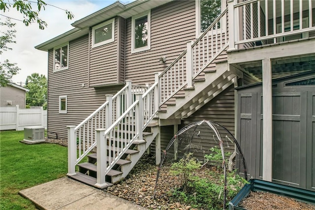 11504 N Shore Dr, Conneaut Lake Cra, PA 16316 - view of side of property with stairs