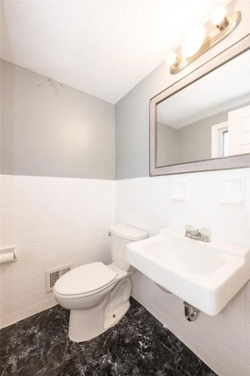 415 Broughton Rd, Bethel Park, PA 15102 - photo 20