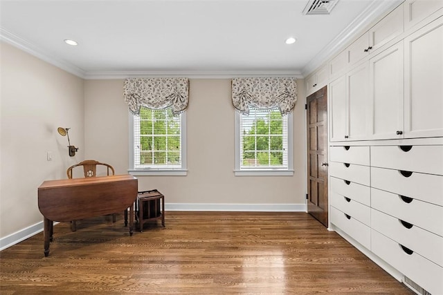 1909 Highgate Rd, Upper St Clair, PA 15241 - sitting room featuring crown molding, light wood-style flooring, and recessed lighting