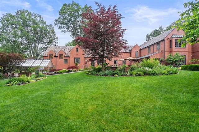 1909 Highgate Rd, Upper St Clair, PA 15241 - view of grassy yard