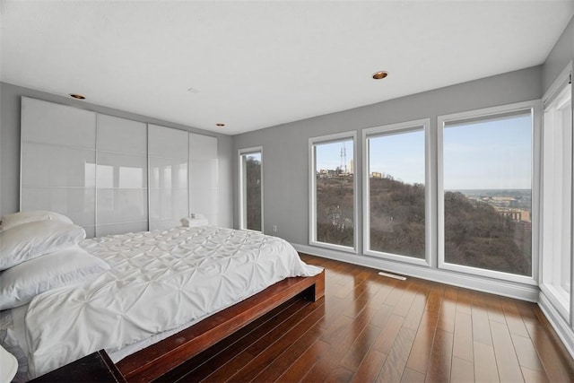310 Cola St, Mt Washington, PA 15203 - bedroom with dark wood finished floors and recessed lighting
