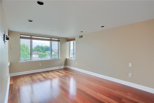 1105 Grandview Ave Unit 1A, Mt Washington, PA 15211 - unfurnished room featuring light wood-style flooring and baseboards