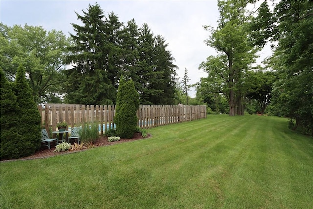 3244 37th St, Chippewa Twp, PA 15010 - view of yard