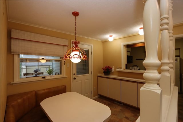 3244 37th St, Chippewa Twp, PA 15010 - dining room featuring ornamental molding