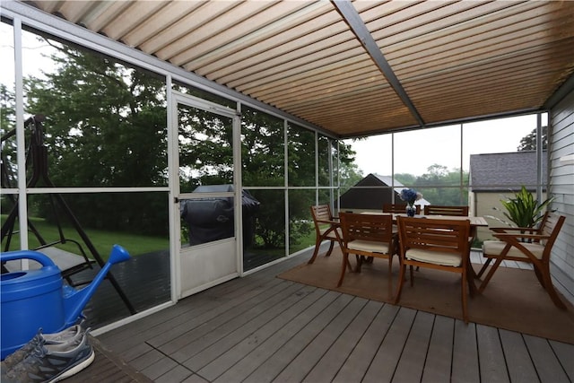 3244 37th St, Chippewa Twp, PA 15010 - sunroom featuring outdoor dining space