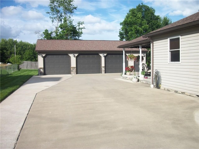 228 S Market St, Carmichaels/Cumblnd, PA 15320 - photo 5