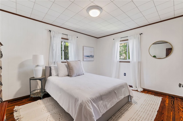 12091/2 Vance Ave, Coraopolis, PA 15108 - bedroom with ornamental molding and wood finished floors