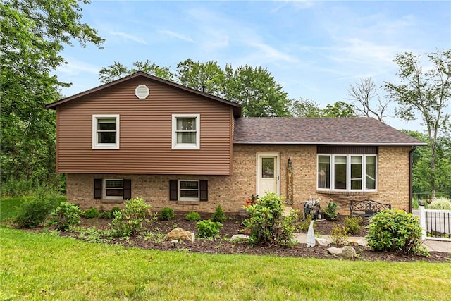 223 Horseshoe Dr, Adams Twp, PA 16046 - split level home featuring brick siding and roof with shingles