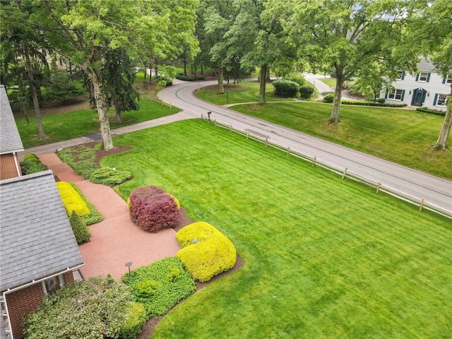 241 W Chapel Ridge Rd, Fox Chapel, PA 15238 - view of property's community featuring a yard