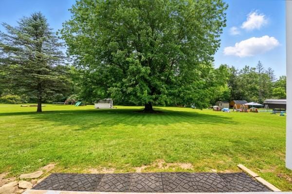 108 E Oakwood Way, Neshannock Twp, PA 16105 - view of grassy yard featuring view of wooded area
