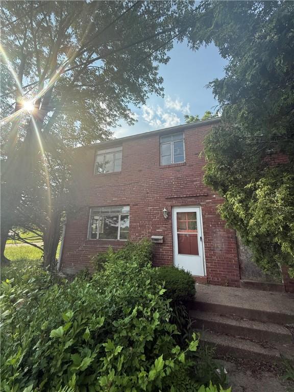 2701 Lincoln Ave, Clairton, PA 15025 - photo 1