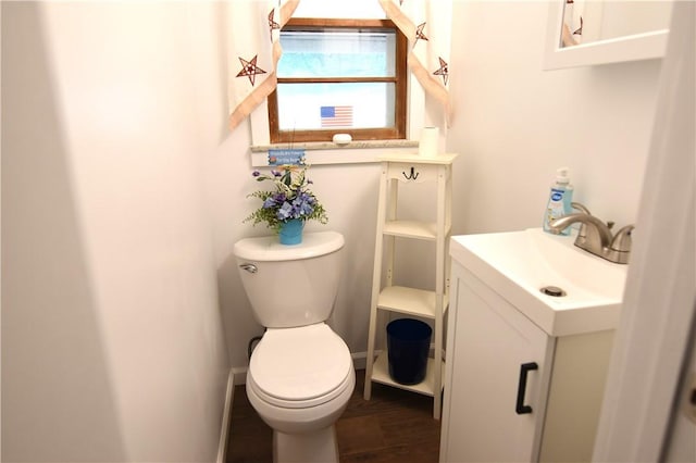 714 Colonial, Coolbaugh Twp, PA 15613 - bathroom with toilet and vanity
