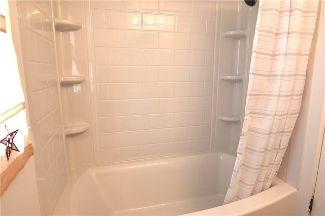 714 Colonial, Coolbaugh Twp, PA 15613 - bathroom featuring shower / bath combination with curtain