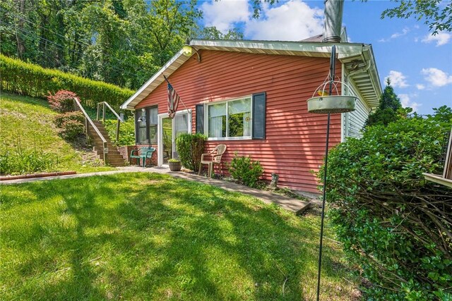 349 Mcgeary Ave, Monessen, PA 15062 - photo 2