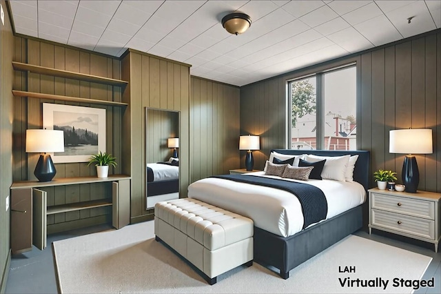 538 Maplewood Ave, Ambridge, PA 15003 - bedroom featuring wood walls