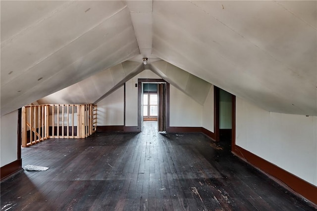 538 Maplewood Ave, Ambridge, PA 15003 - bonus room featuring hardwood / wood-style flooring and vaulted ceiling