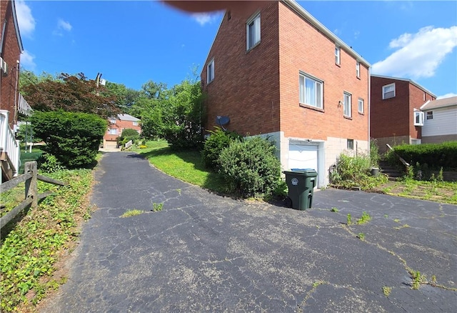 1016 Dallett Rd, Whitehall, PA 15227 - photo 5