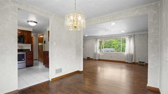 12610 Deborah Dr, North Huntingdon, PA 15642 - photo 6