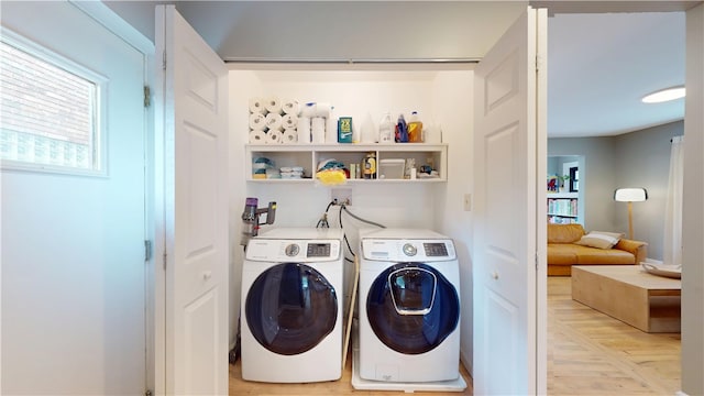 5445 Covode Pl, Squirrel Hill, PA 15217 - washroom with washing machine and dryer