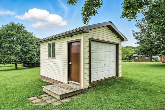 84 Williamson Rd, Hempfield Twp Mer, PA 16125 - view of garage