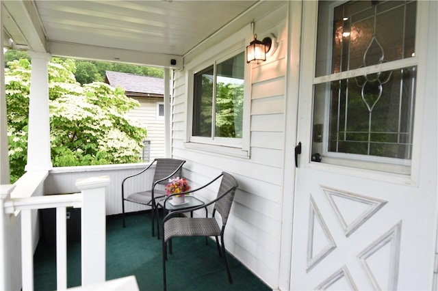 117 Oregon Ave, Vandergrift Wml, PA 15690 - view of porch