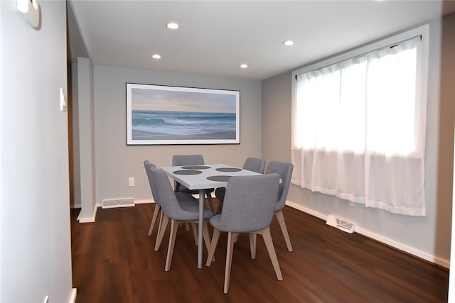 117 Oregon Ave, Vandergrift Wml, PA 15690 - dining room with wood finished floors and recessed lighting