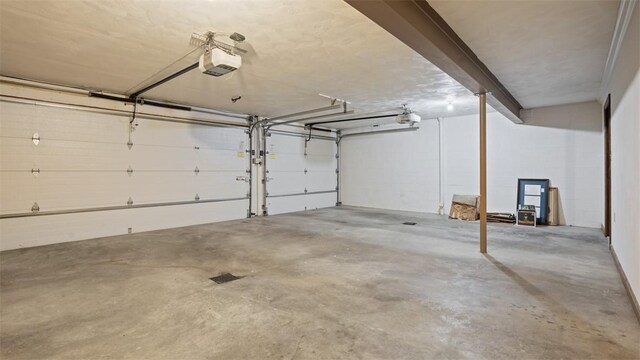105 Bristol Sq, Ohara, PA 15238 - garage with a garage door opener