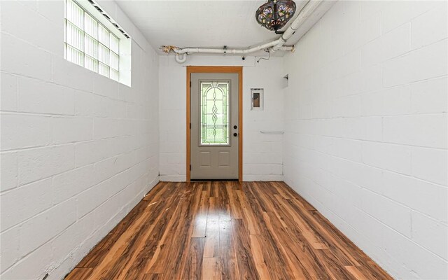 116 Parkfel Ave, Mccandless, PA 15237 - foyer entrance featuring wood-type flooring and concrete block wall