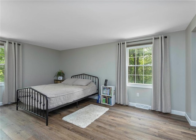 1415 Ashwood Cir, Upper St Clair, PA 15241 - bedroom with wood finished floors and baseboards
