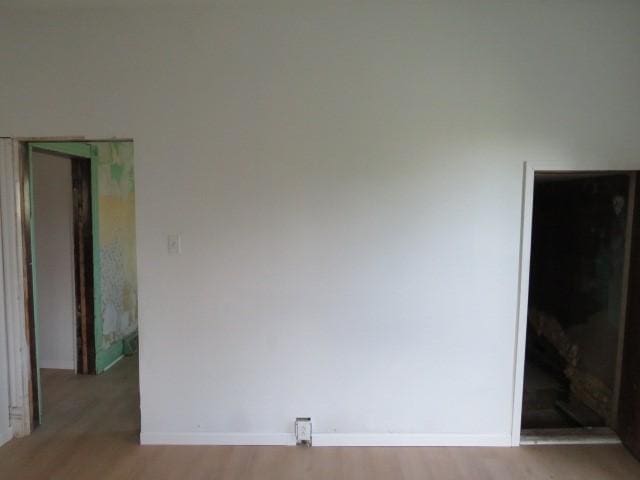 1250 Summerlea Ave, City Of Washington, PA 15301 - unfurnished room with light wood-type flooring and baseboards