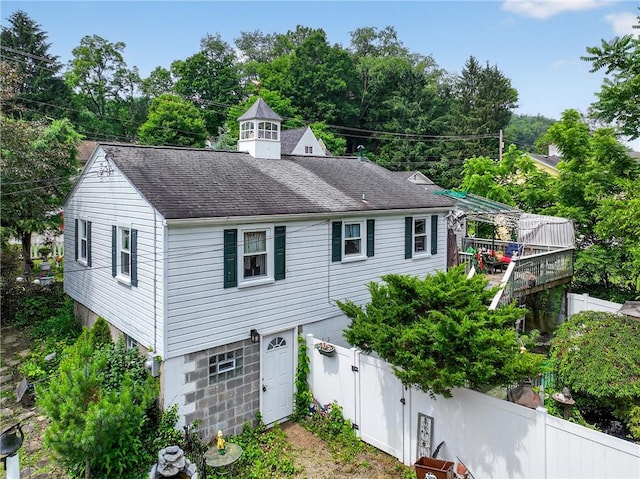 914 E Smithfield St, Elizabeth Twp/Boro, PA 15135 - view of front of house featuring a shingled roof