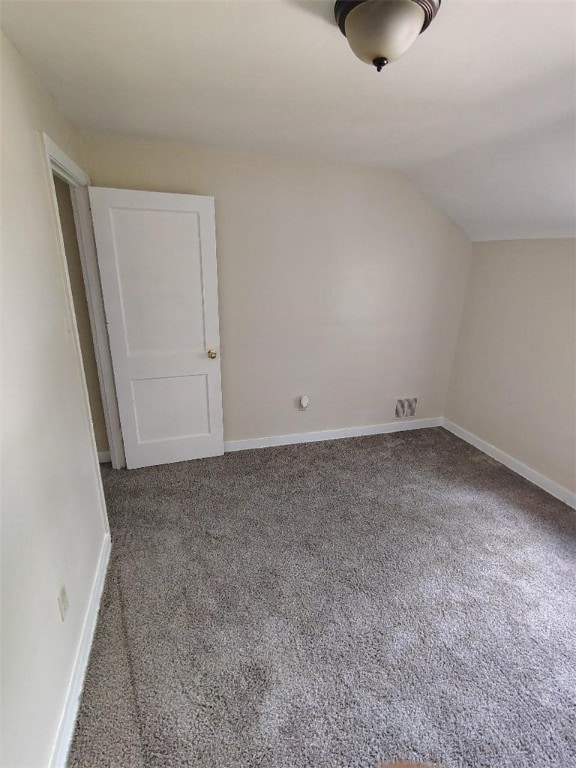 526 Pennwood Dr, Penn Hills, PA 15235 - additional living space featuring carpet flooring and vaulted ceiling