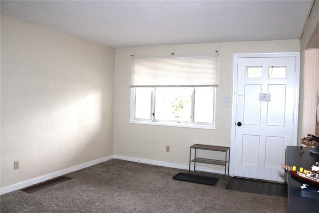 526 Pennwood Dr, Penn Hills, PA 15235 - foyer with carpet floors and baseboards