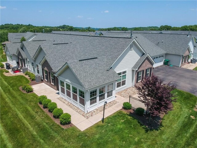705 Spring Valley Dr, Jackson Twp, PA 16063 - aerial perspective of suburban area