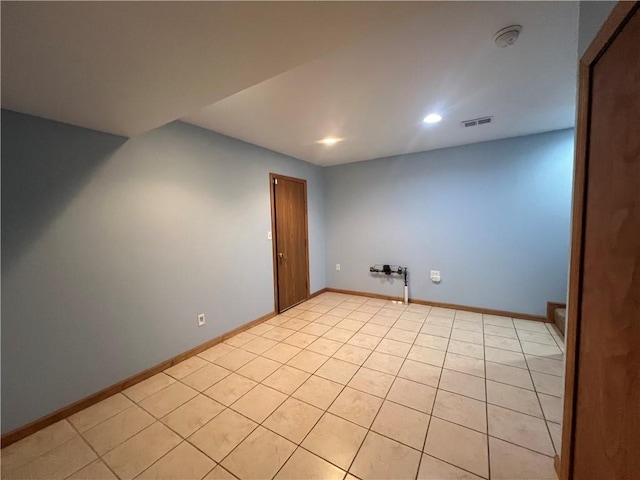 742 King St, Mckeesport, PA 15132 - spare room featuring recessed lighting, light tile patterned floors, and a smoke detector
